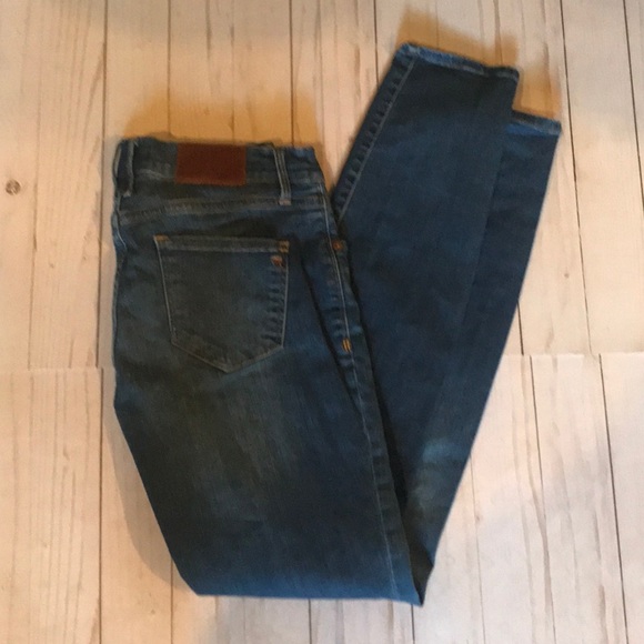 Madewell Denim - Madewell medium wash skinny jeans SZ 27